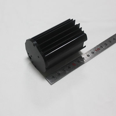 5.0mm Black Pin Fin Heat Sink เทคโนโลยีการตีขึ้นรูปเย็นสำหรับไฟ LED